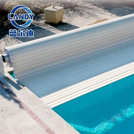 泳池保温盖板 蓝尔迪厂家定制 标准池 造型池都可使用 室内外冬季泳池保温方案